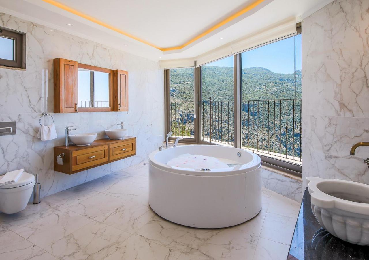 Villa 5 Sleeps 6 Isolated Pool See And Montain View-Villa Kartal Yuvasi Uzumlu  Luaran gambar