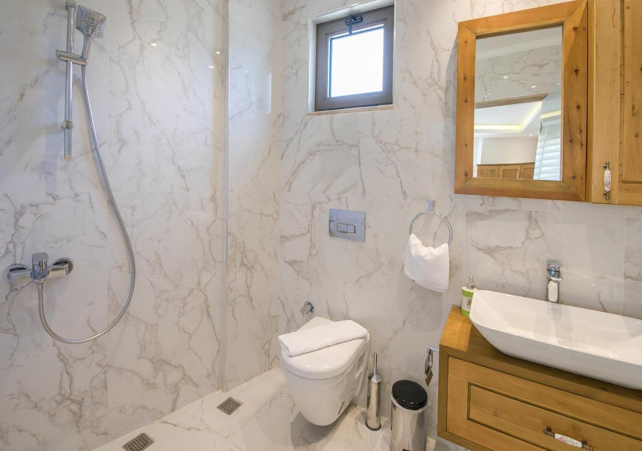 Villa 5 Sleeps 6 Isolated Pool See And Montain View-Villa Kartal Yuvasi Uzumlu  Luaran gambar