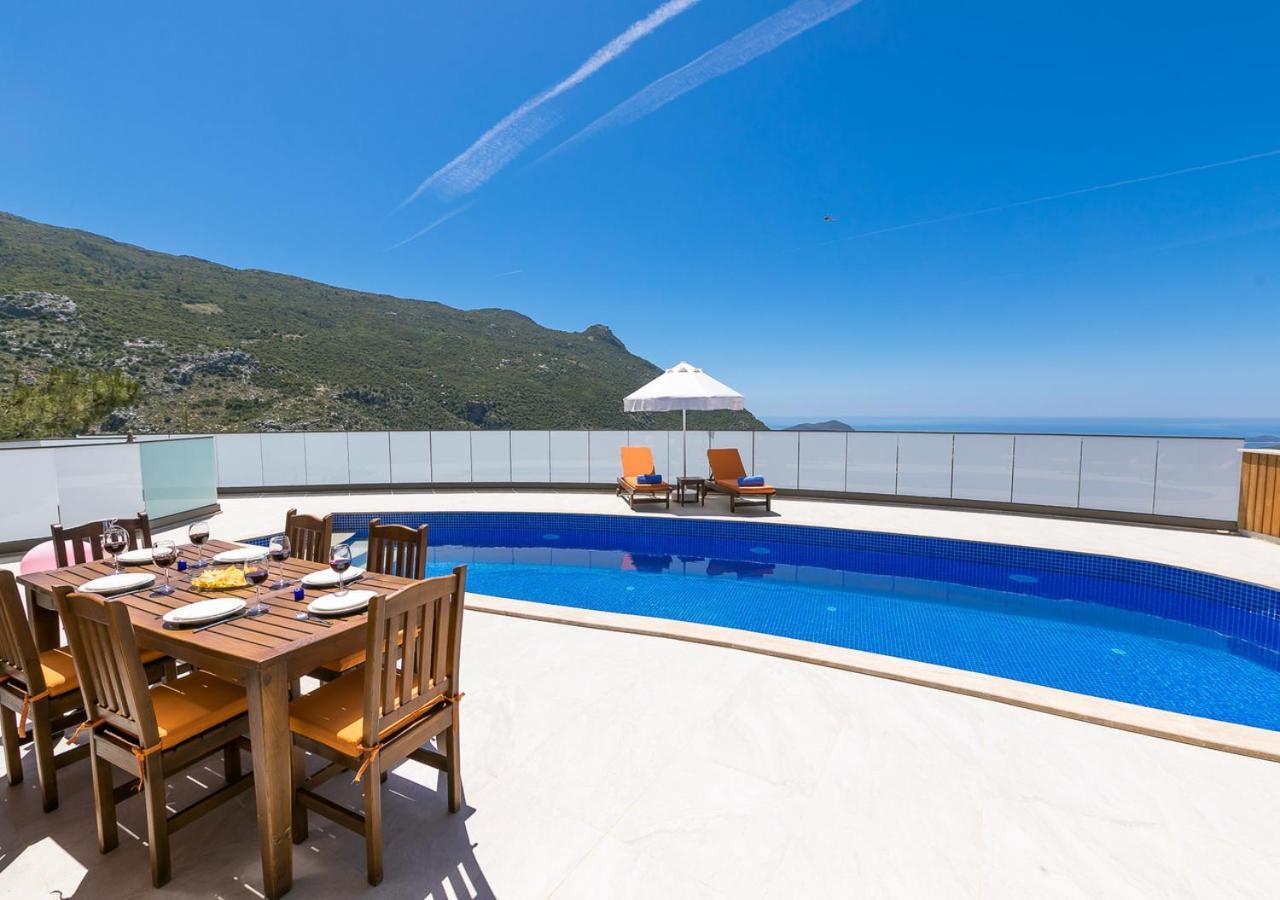 Villa 5 Sleeps 6 Isolated Pool See And Montain View-Villa Kartal Yuvasi Uzumlu  Luaran gambar